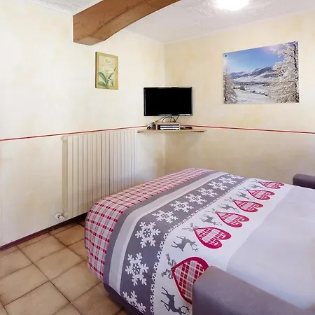 Arcobaleno Rosso Apartment *